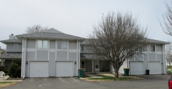 Building Photo - 741 Aspen Ave