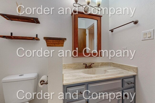 Building Photo - COMMING SOON! Spacious Floorplan - 3 Bedroom 2 Bathroom 2 Car Garage Home