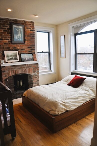 Building Photo - 163 14th St