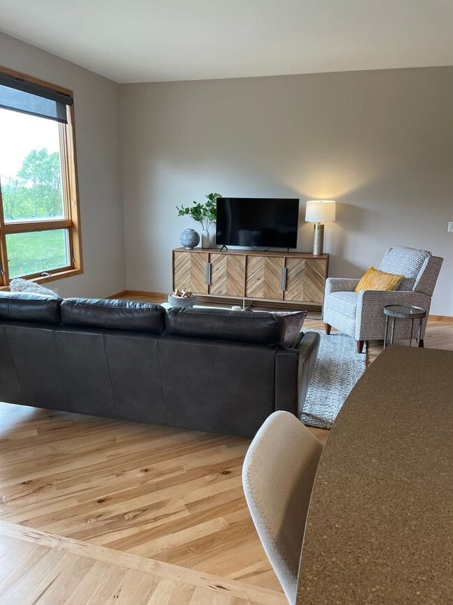 Building Photo - Cozy tranquility 6mi from Mayo 4bed/3bath