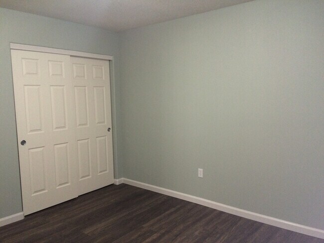 Building Photo - Large Home for Rent in Sage Point Service ...