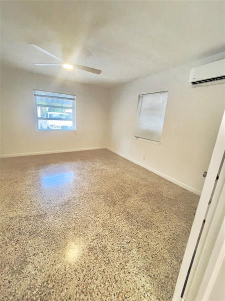 Building Photo - 1614 NE 7th St