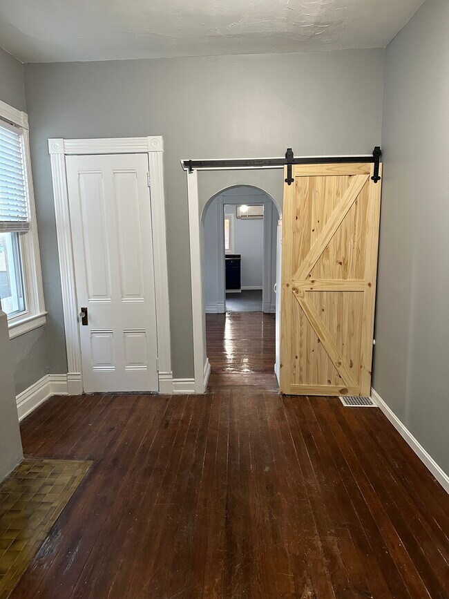 Building Photo - 4002 Southern Pky