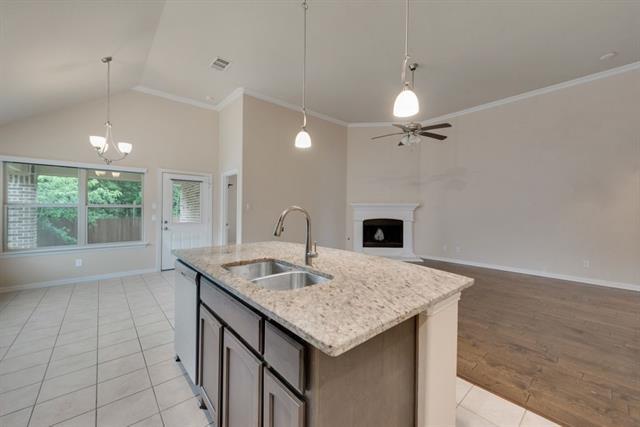 Building Photo - 7429 Bellingham Rd