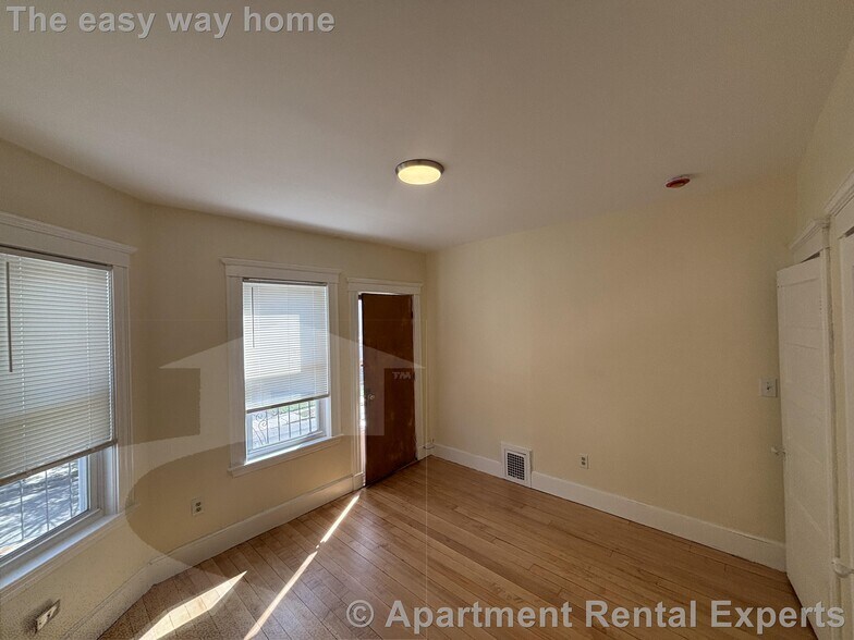 Building Photo - 65 Wareham St