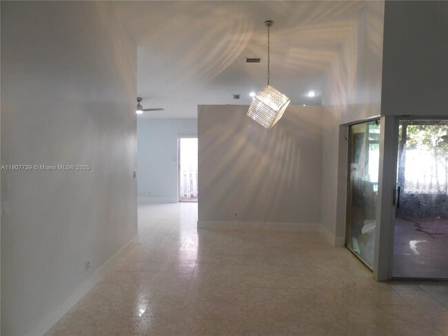 Building Photo - 2851 River Run Cir W