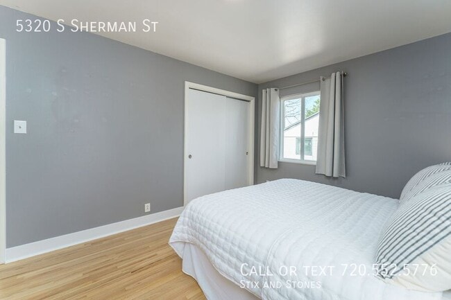 Building Photo - 5320 S Sherman St