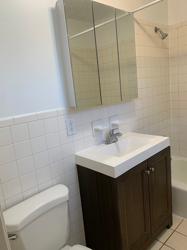 Bathroom - 57 Quick Ave