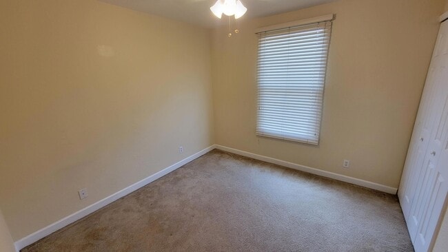 Building Photo - 8033 Murano Cir
