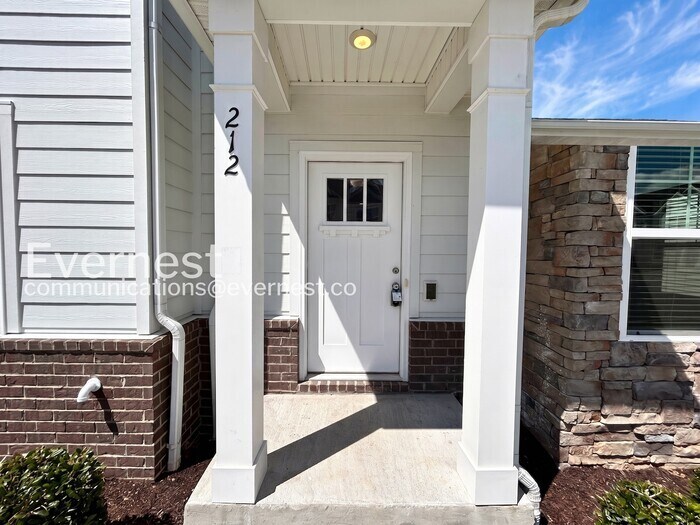 Building Photo - 212 Ansley Wy