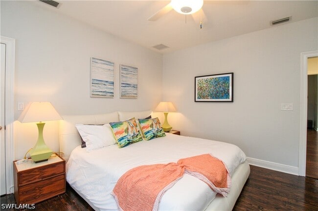 Building Photo - 2150 Marina Dr