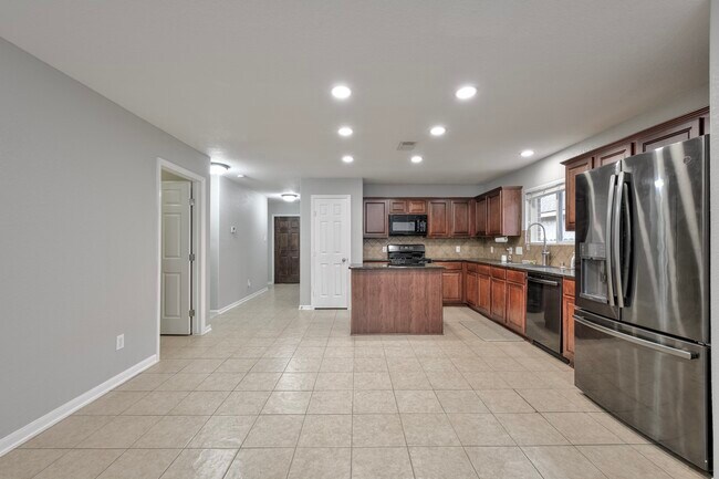 Building Photo - 21110 Machall Manor Ct