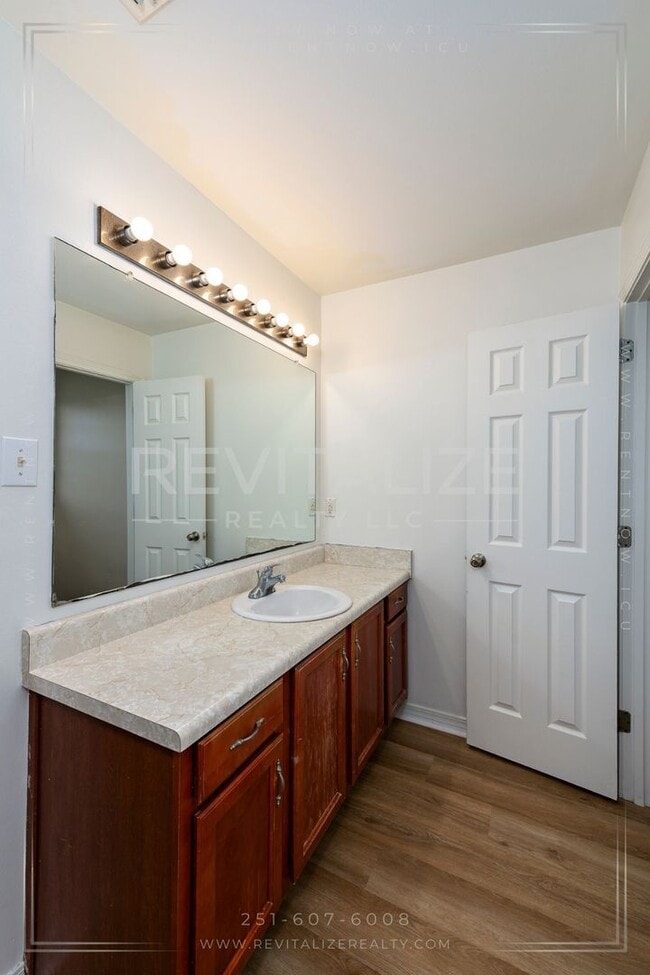 Building Photo - Spacious 3-Bedroom Home with Open Floor Plan and Big Backyard in West Mobile!