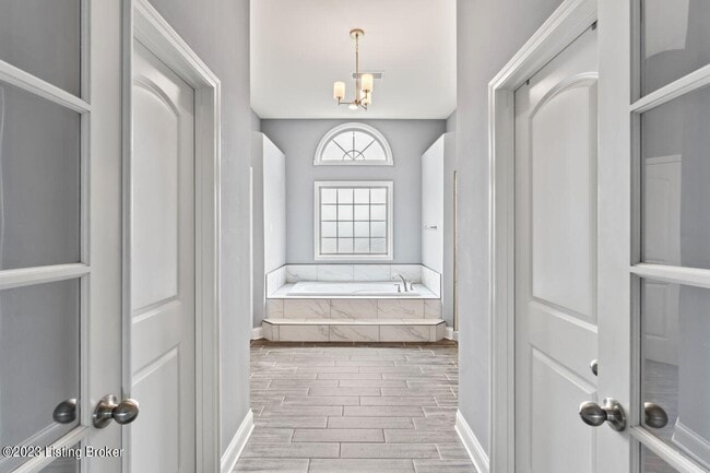 Building Photo - 18507 Chadwick Glen Cir