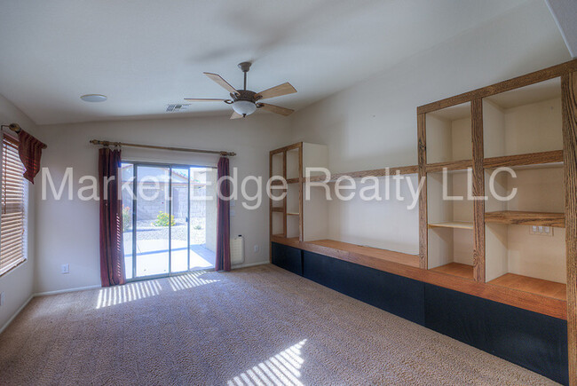 Building Photo - 3Bed/2Bath at Bell and Sarival! $399 MOVE-...