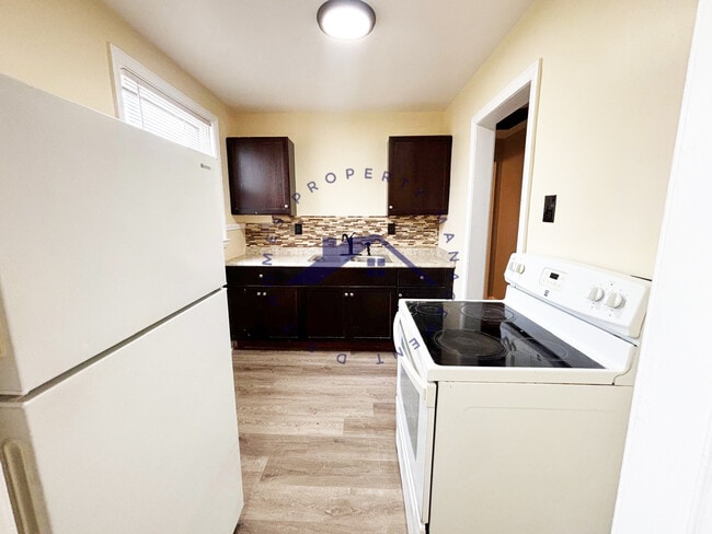 Building Photo - 15100 Whitcomb St