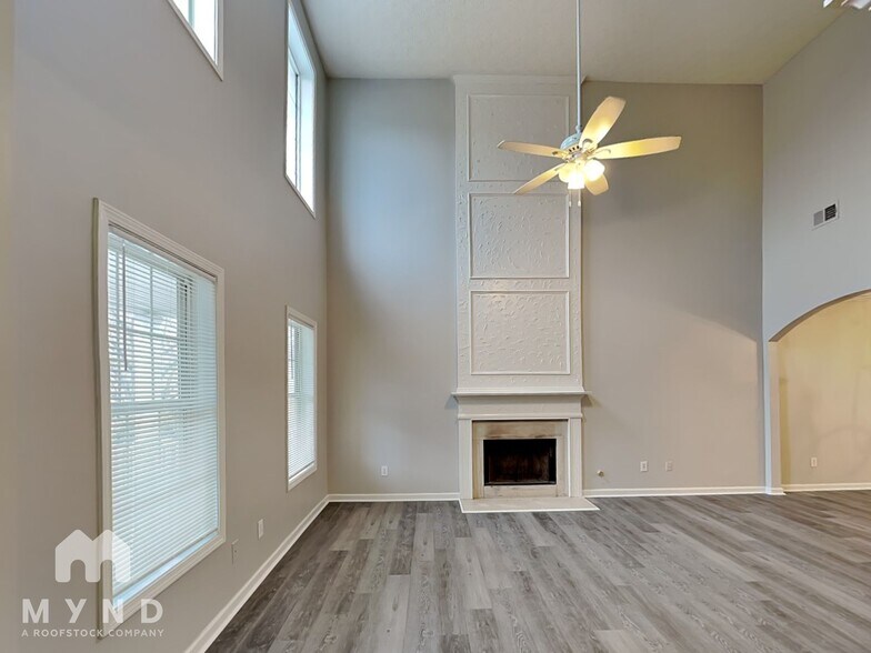 Building Photo - 4445 Cypress Cove Ct