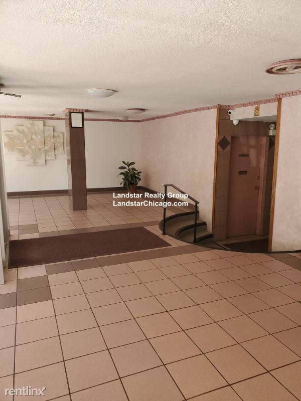Building Photo - 6250 N Kenmore Ave