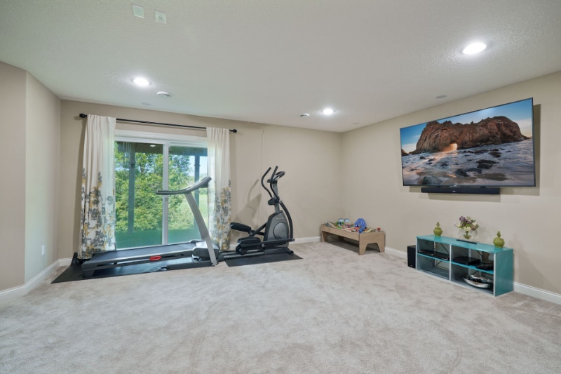 Building Photo - 5125 Kimberly Ln N