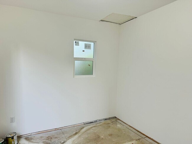 Building Photo - 2922 8th Ave