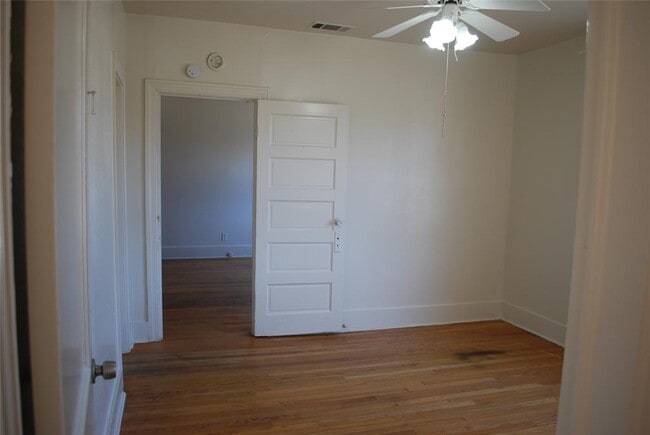Building Photo - 4722 Depew Ave