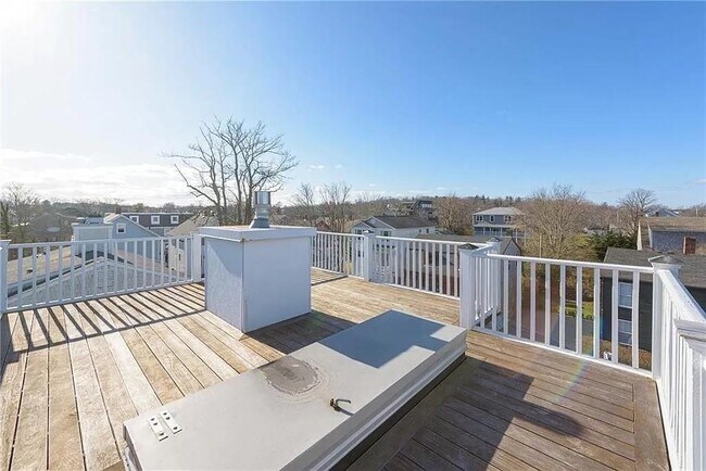 Building Photo - 6 Boss Ct