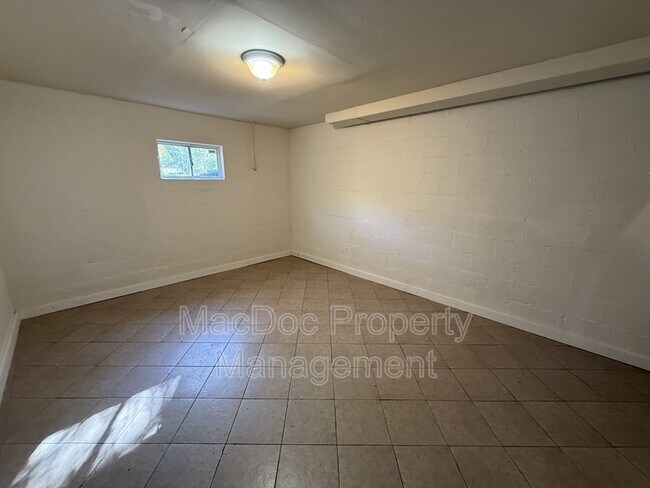 Building Photo - 1719 Lafayette Blvd