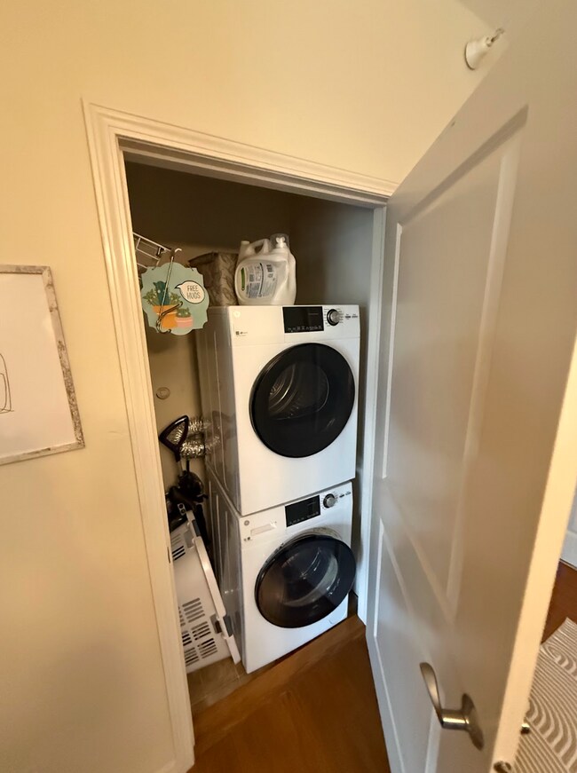 Building Photo - 4503 Twain Cir