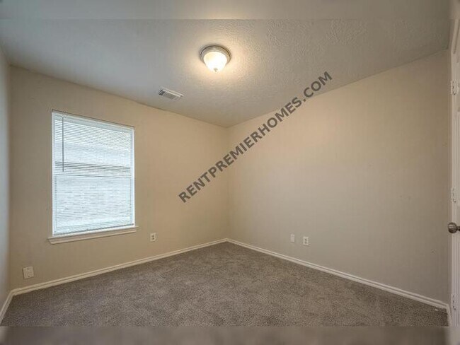 Building Photo - 9035 Melody Park Ln