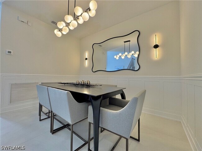 Building Photo - 12667 Biscayne Ct