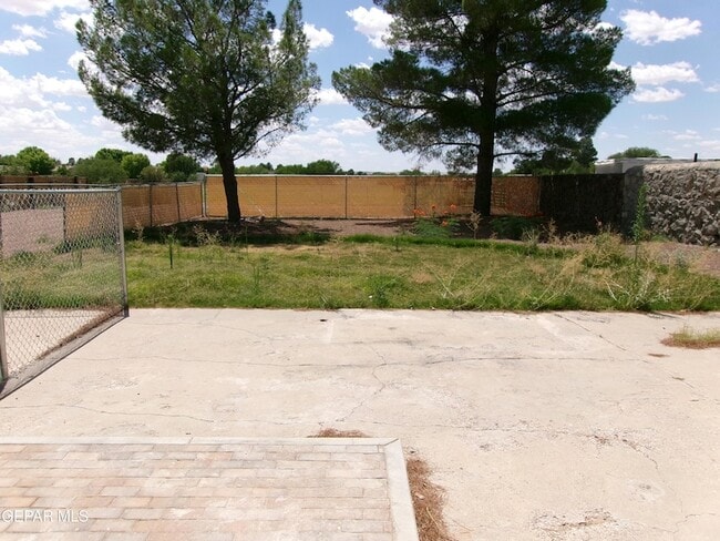 Building Photo - 5647 Cory Dr