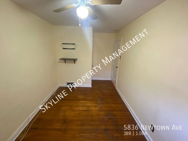 Building Photo - Charming 3 Bedroom Home For Rent in Lawncr...