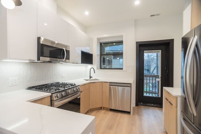 Building Photo - 3251 W Belden Ave