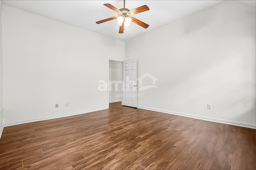 Building Photo - 1679 Farkleberry Dr