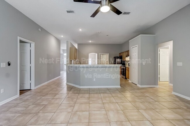 Building Photo - 9642 Pritmore Rd E