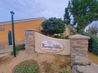 Building Photo - Charming 2-Bedroom Townhome in Fresno – Sp...