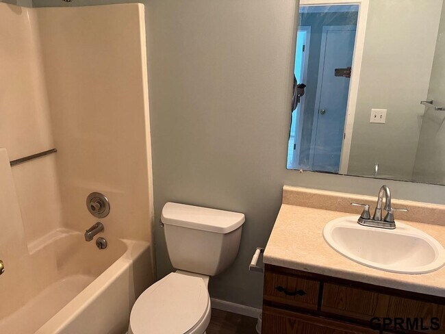 Building Photo - 3704 Gayle Ave