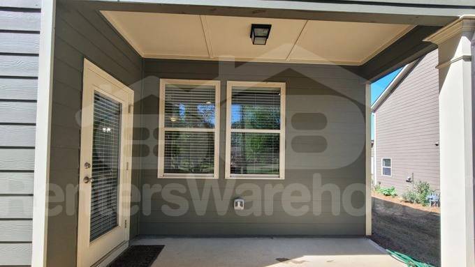 Building Photo - 10 Ontario Ct