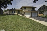 Building Photo - WELCOME HOME!