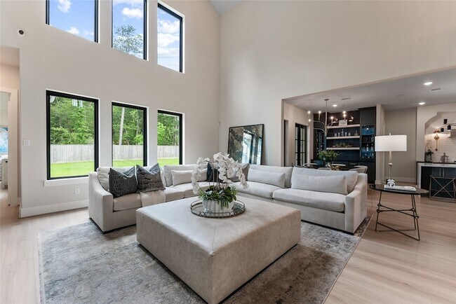 Building Photo - 2118 Bennet Ct