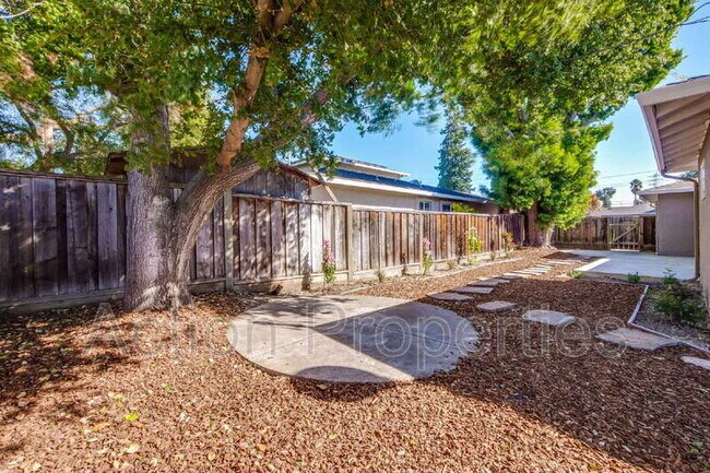 Building Photo - 86 Dalma Dr