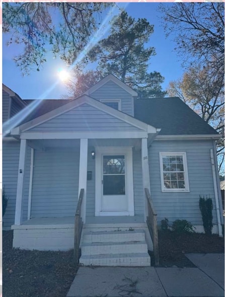 Building Photo - 96 Dahlgren Ave