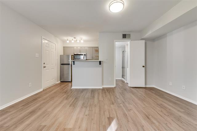 Building Photo - 3101 Sondra Dr