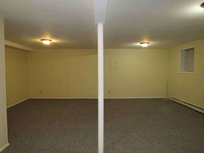 Building Photo - 0 Tree Hollow Ln