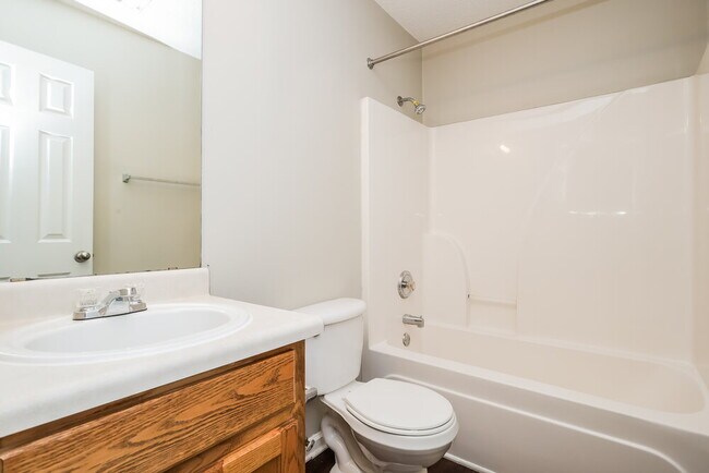 Building Photo - 743 Patriot's Point St