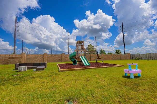 Building Photo - 31502 Willows Bracken Ct