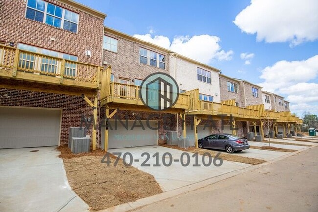 Building Photo - 4 bedroom Town Home in Suwanee in North Gw...