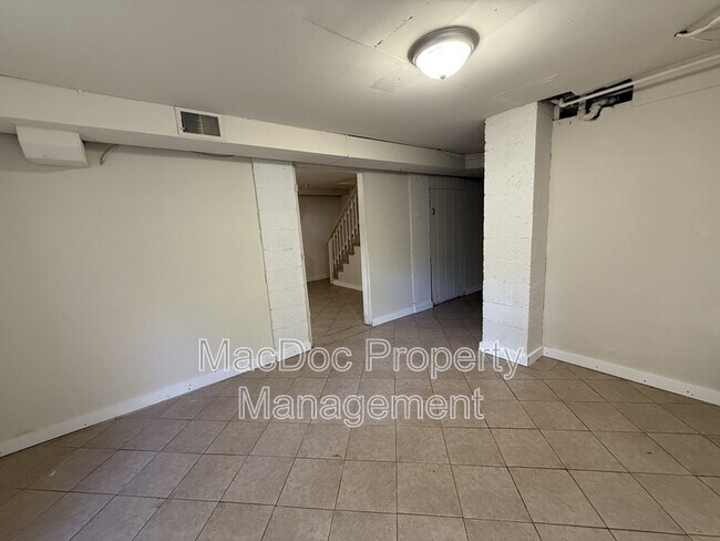 Building Photo - 1719 Lafayette Blvd