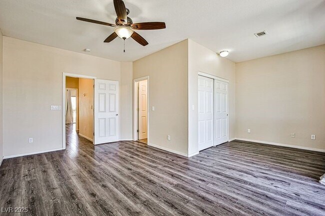 Building Photo - 6709 Kostner St