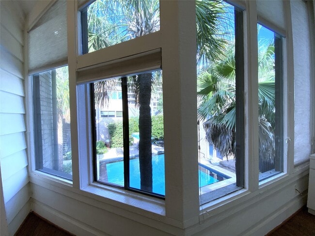 Building Photo - 5003 Yoakum Blvd